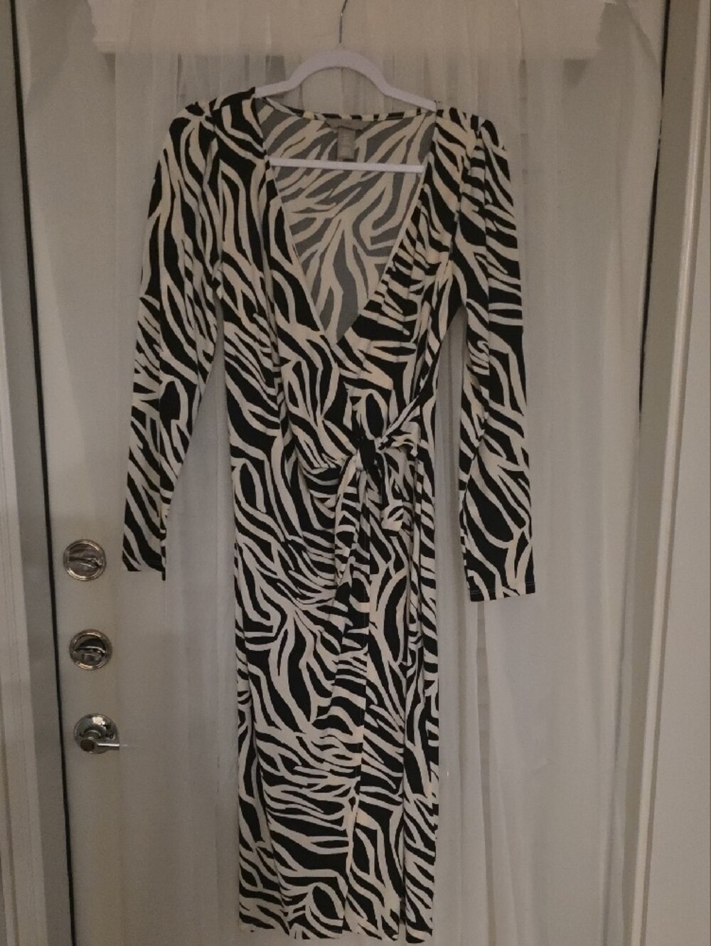 H&M Black and White Long Sleeve Wrap Dress